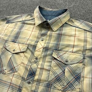 Kuhl Eluxur Shirt Mens Medium Tan Blue Plaid Short Sleeve Snap Front Technical